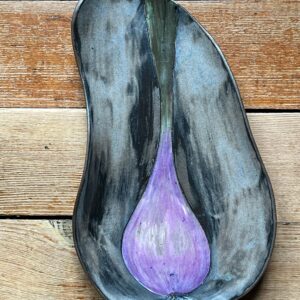 Black Red Onion Plate