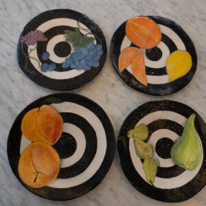 Bullseye Fruit Plate set