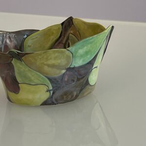Luscious bowl of pears