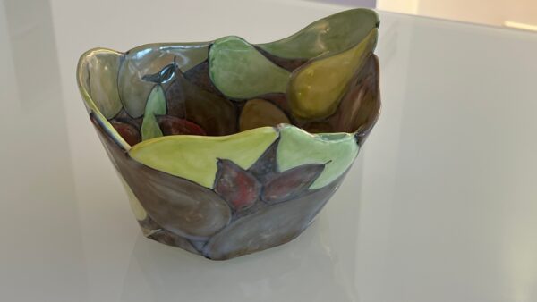 Luscious bowl of pears - Image 3