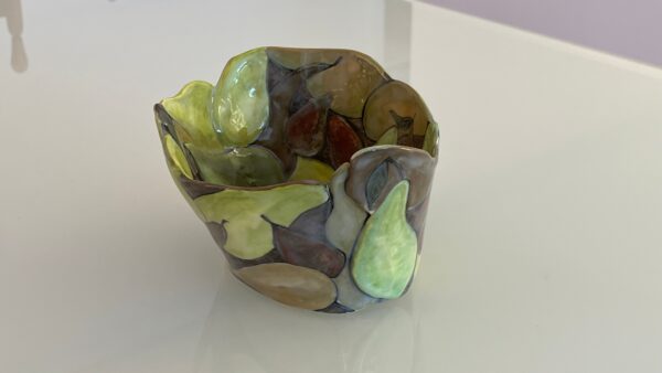 Luscious bowl of pears - Image 4