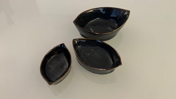 Set of black boats - Image 3