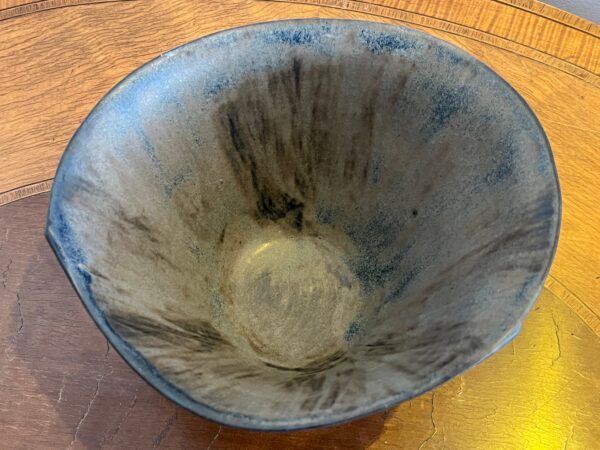Sweeping Black Bowl - Image 3