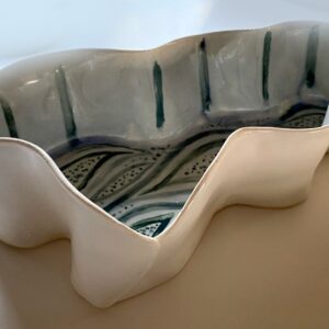 wiggly bowl