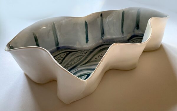 wiggly bowl