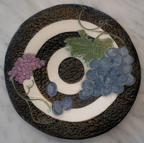 Bullseye grape plate
